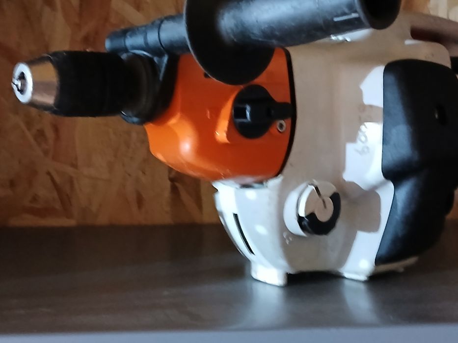 Stihl bormașină pe benzină