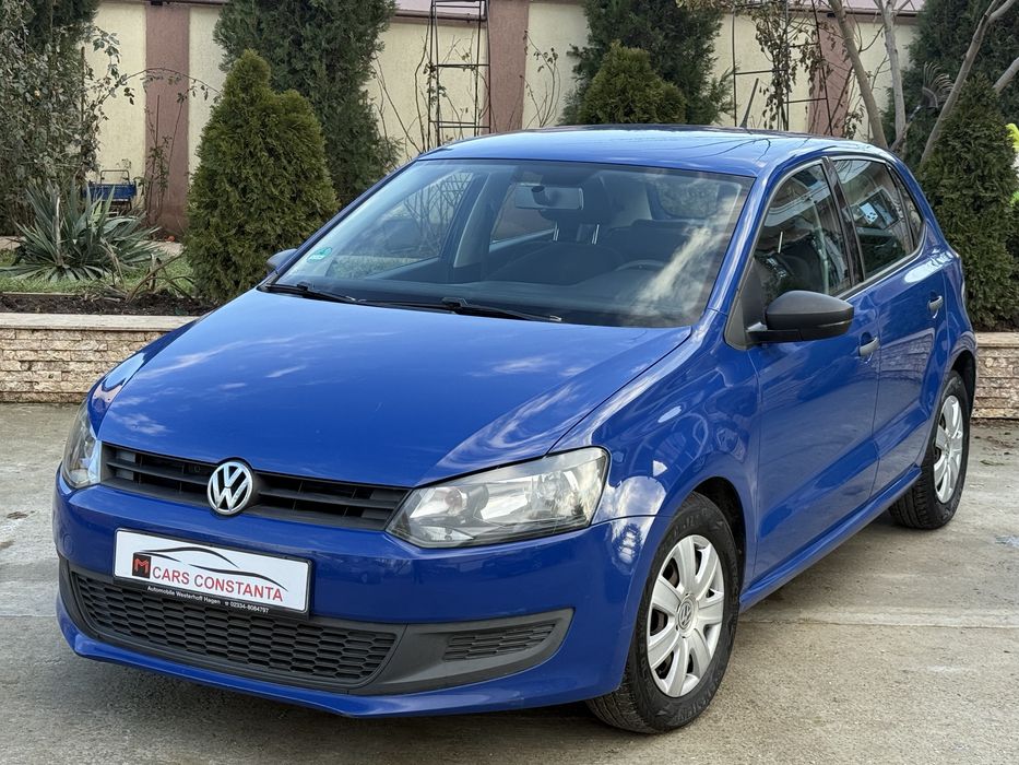 VOLKSWAGEN Polo