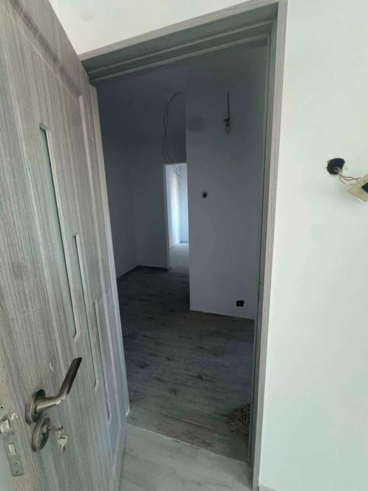 De vânzare apartament cu 3 camere