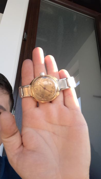 Ceas mecanic Raketa