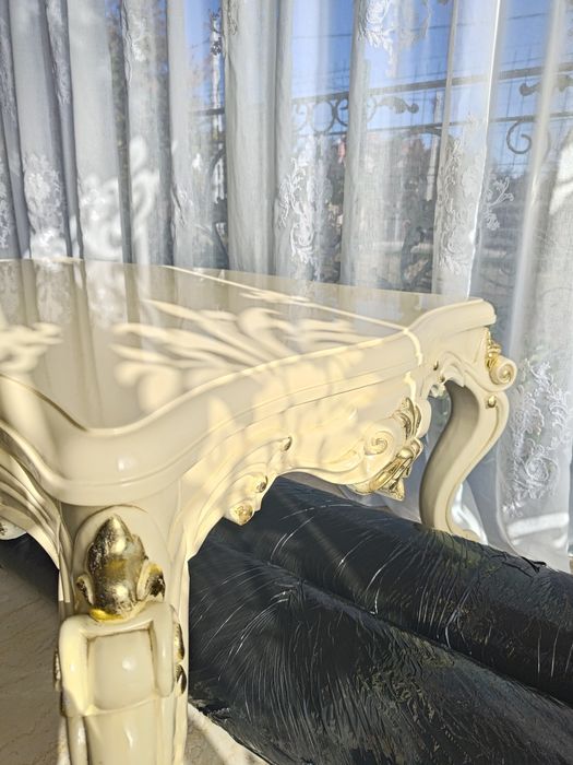 Vând Masă Lemn Masiv