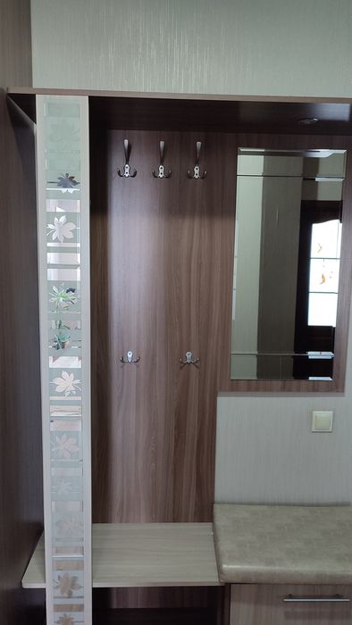 Продам  прихожую