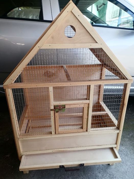 Yangi qafas sotiladi