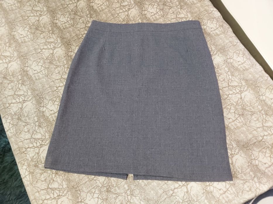 Дамски поли, вталени