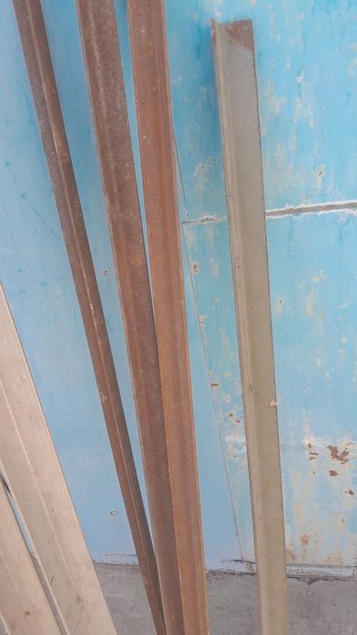 Уголок  железные советский