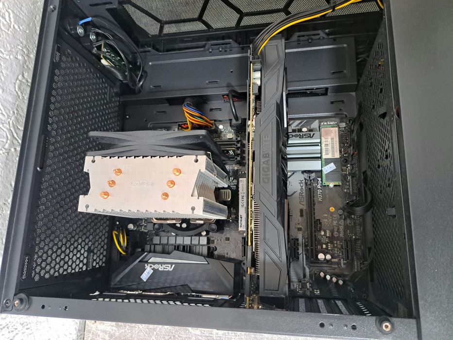 Продам игровой системный блок AEROCOOL  (идеал)