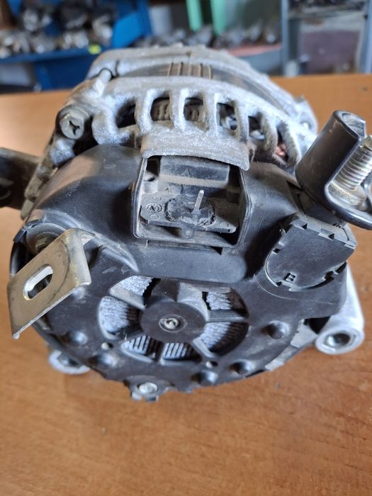 Alternator Peugeot 308 3008 Citroen C4 1.5 BlueHdi