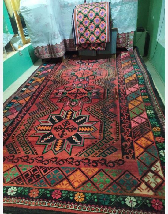 Gillam sotiladi uyga boshqa gillam olganimiz uchun sotyapmiz