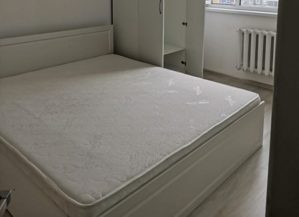 Продам кровать 180*200