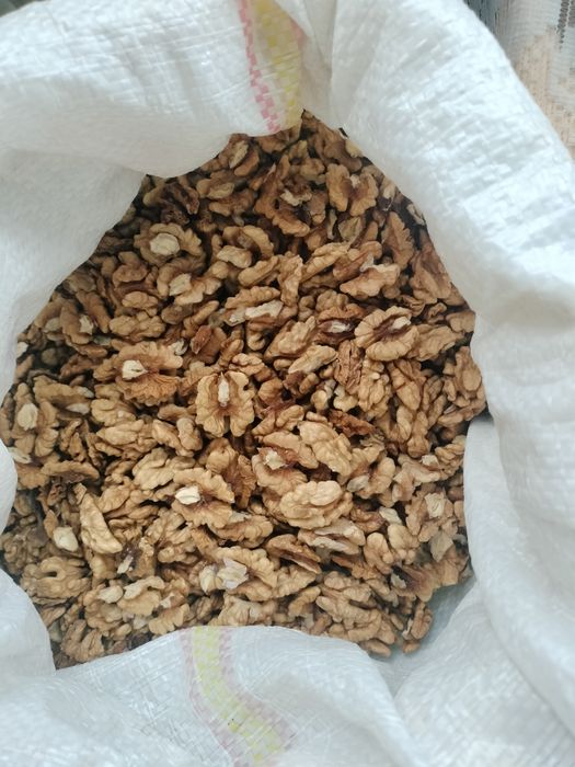 Sâmbure de nucă de vânzare