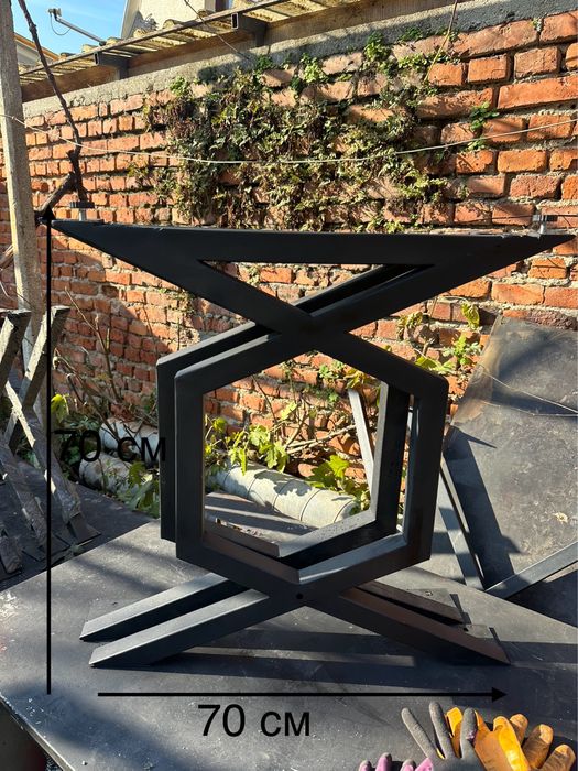 Метални крака за трапезни, холни маси и пейки