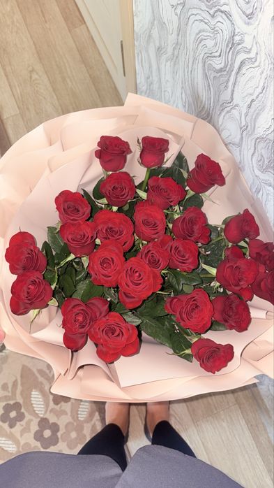 25 шт розаа……………….