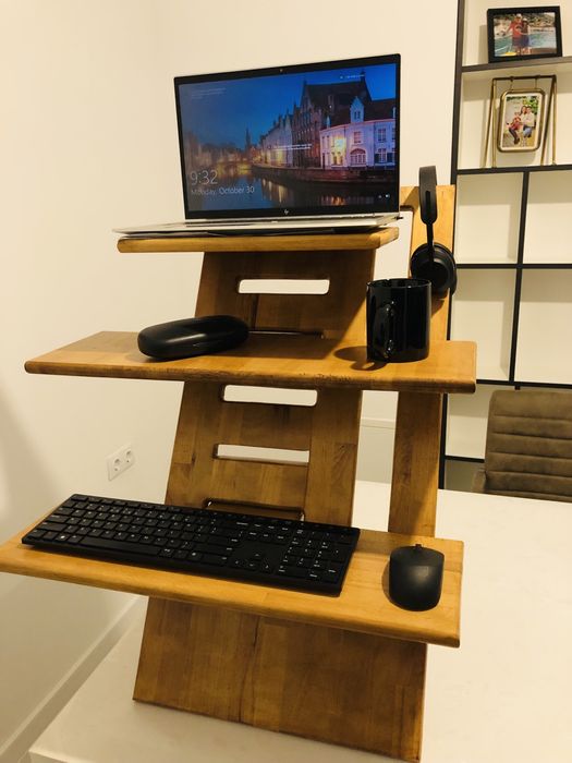 Suport laptop ajustabil pe inaltime