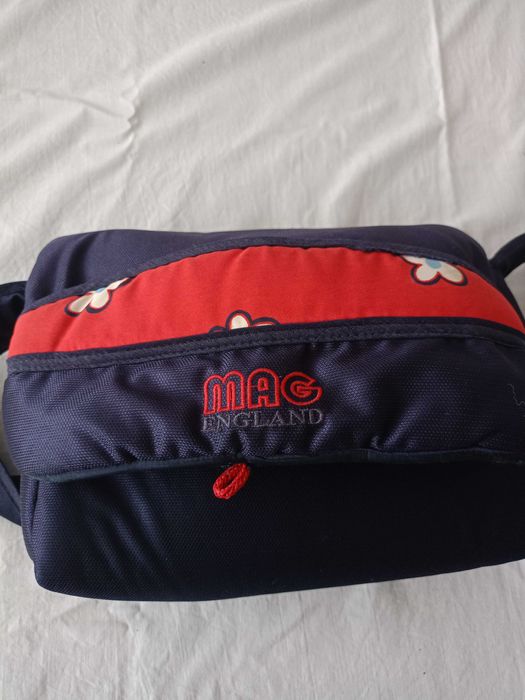 Продавам комбинирана бебешка количка MAG ENGLAND