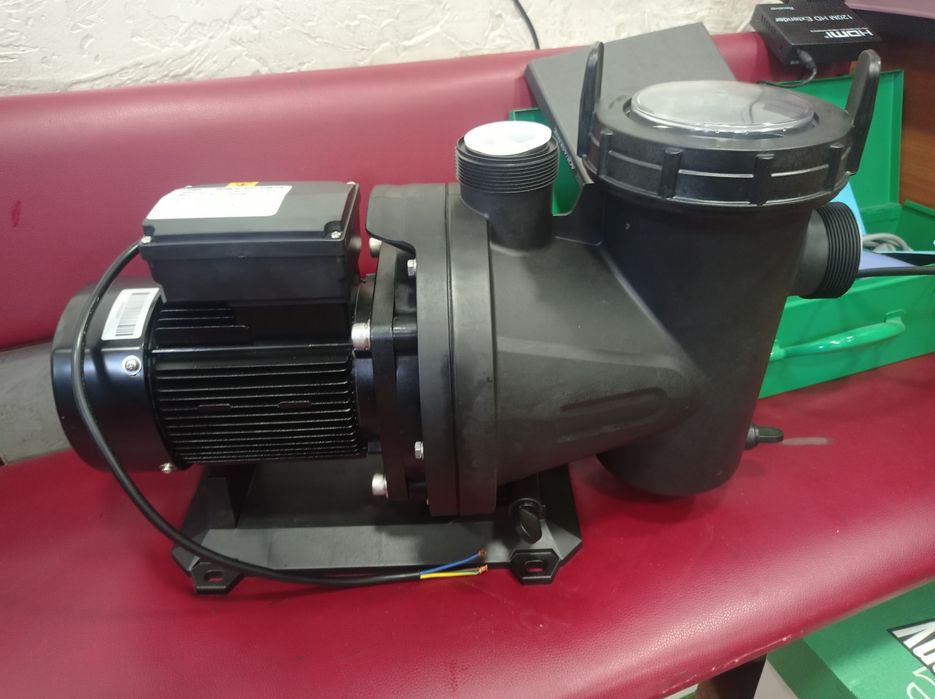 Продам насосы для бассейна