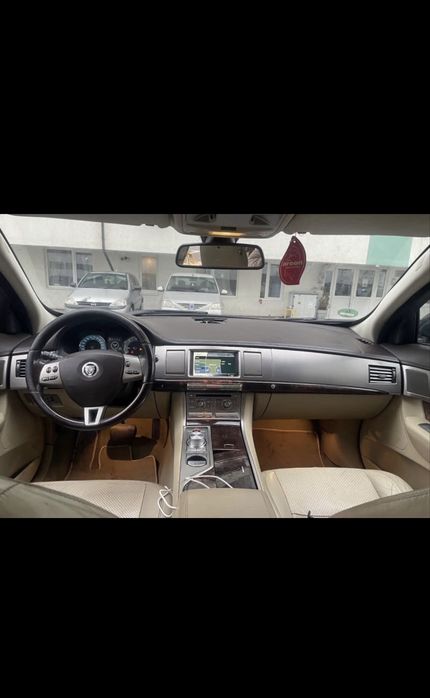 Jaguar XF 3.0d 2011