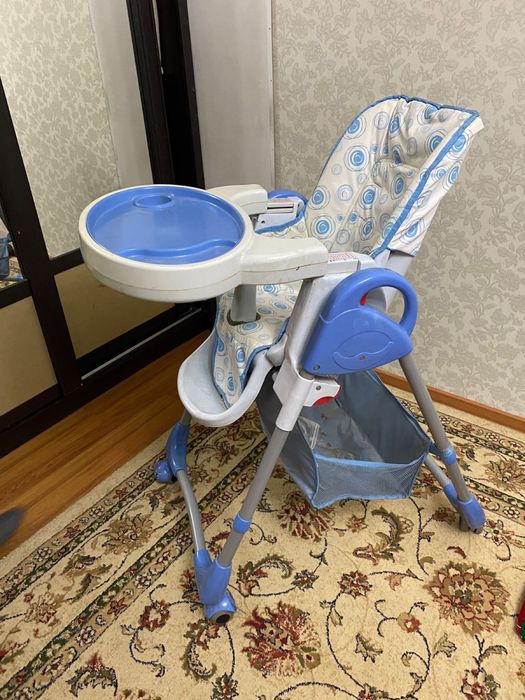 Детский стол, стулчик для моика головы