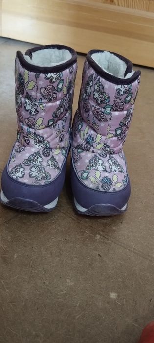 Продам зимние сапожки