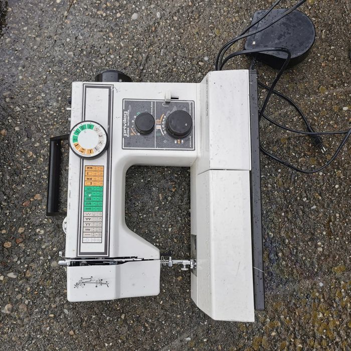 Mașini de cusut huzvarna. Privilegi. Panoramic