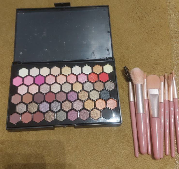 Палитри сенки с четки