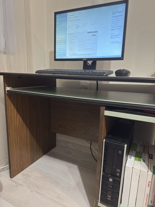 Продавам настолен компютър HP Compaq Elite 8300 SFF + Dell монитор
