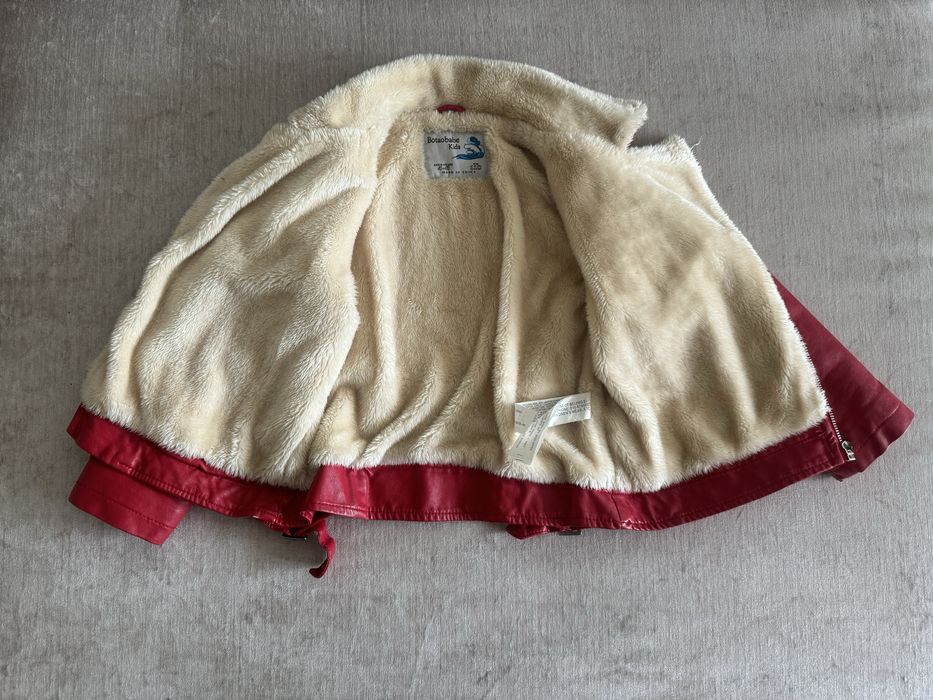 Продам куртку детскую