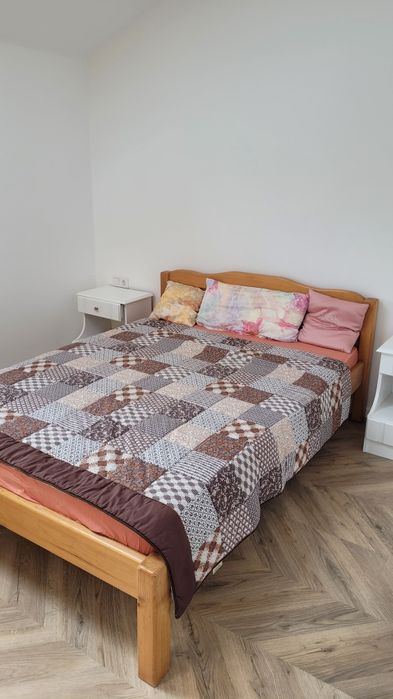 Apartament 2 camere Tolstoi, bloc nou, loc de parcare privat