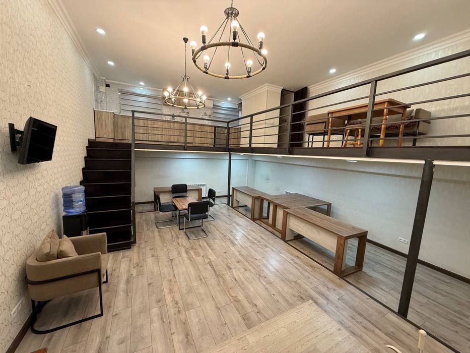 Стильный Двух уровневый Офис в Центре