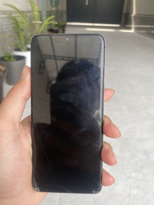 Samsung s20 ekran batareka alshtrsh kere obmen bor