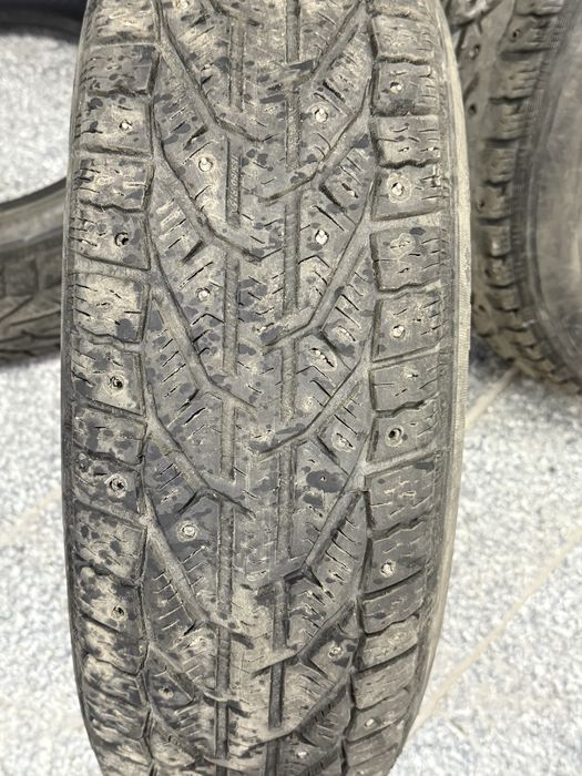 Продам зимние шины