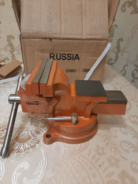 Продам тисы слесарные.