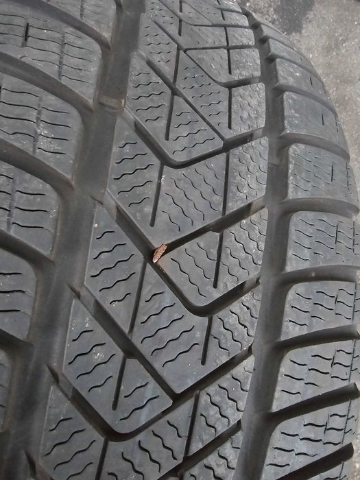Зимни гуми 245 45 19 Pirelli Run flat Bmw 2 броя