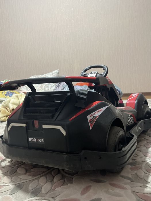 машина гоночная детская