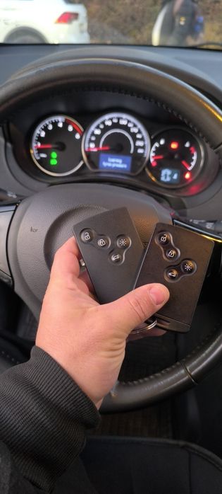 Programat chei și cartele auto și deblocări auto