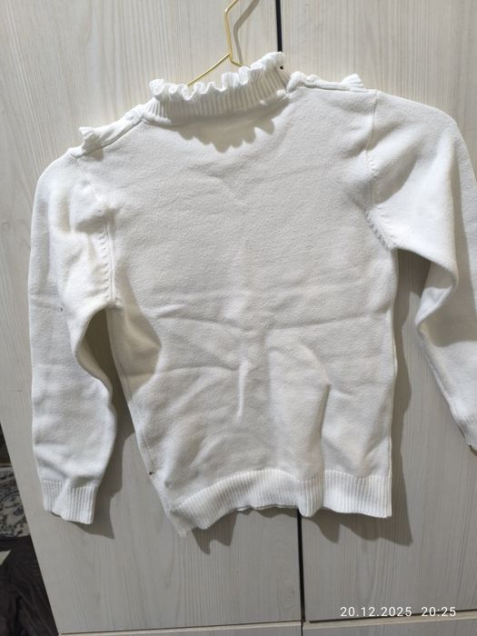 Кофта теплая в школу