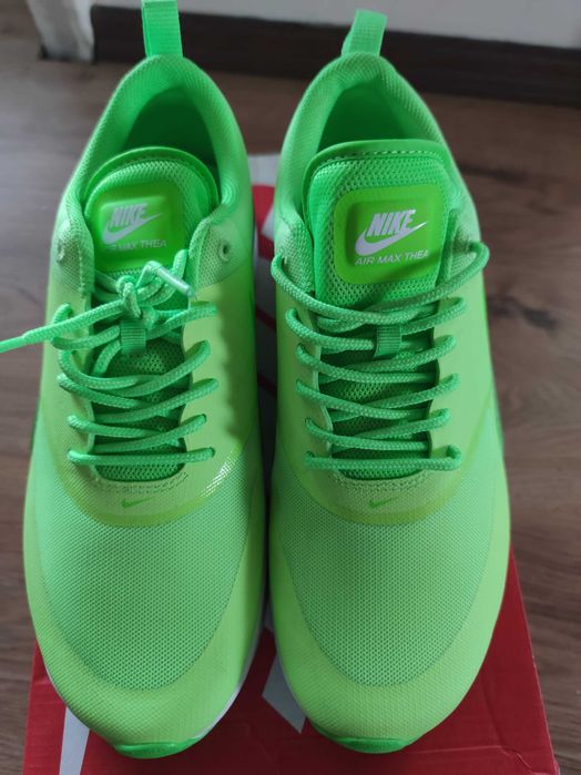 Маратонки Nike Air Max Thea
