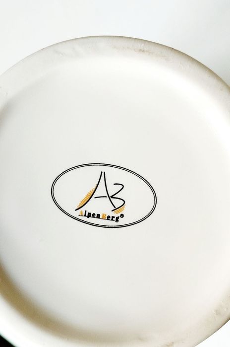 Вазы белые для цветов Alpen Berg