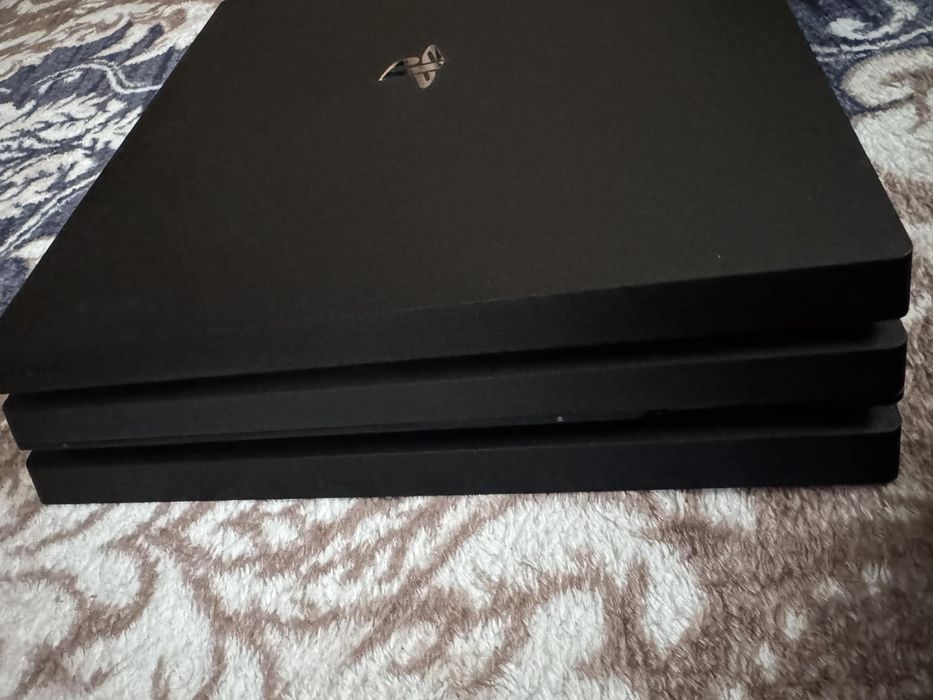 PS4 в много добро състояние