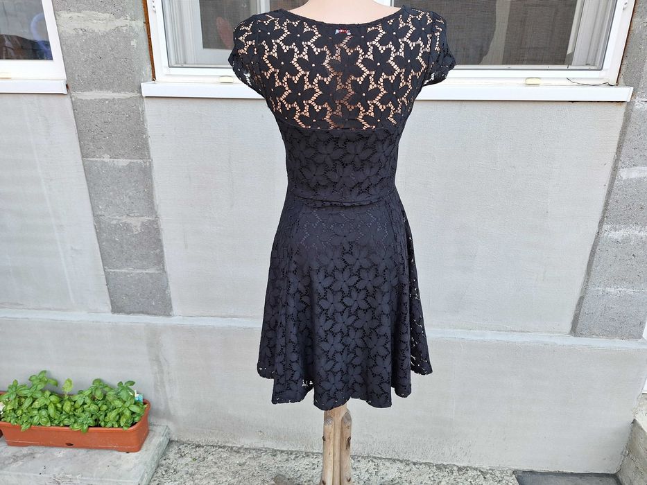 FB Sister | rochie dama | bust 72 cm | mar. 34 - 36 | XS - S