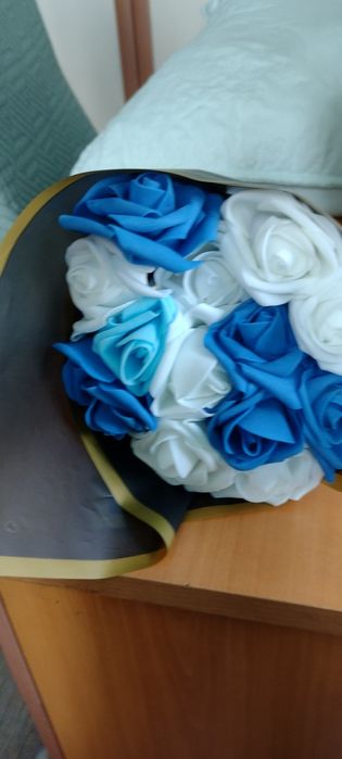 Ръчно изработени букети с рози