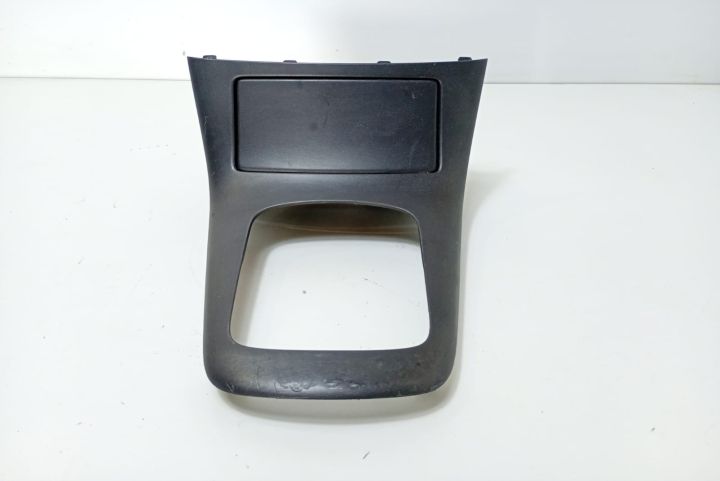 Scrumiera  cu ornament Toyota Avensis a 2-a generatie T25