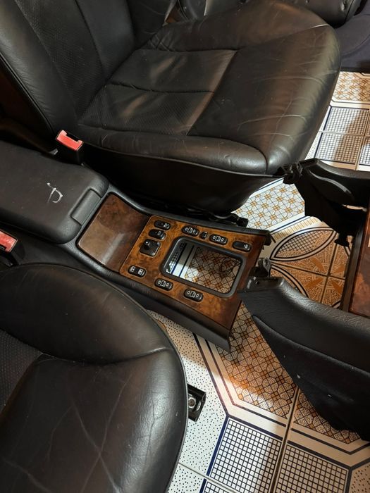 Салон на мерседес w210