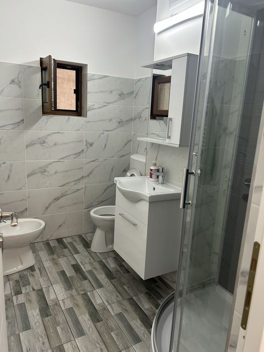 Închiriez apartament  în Galati .