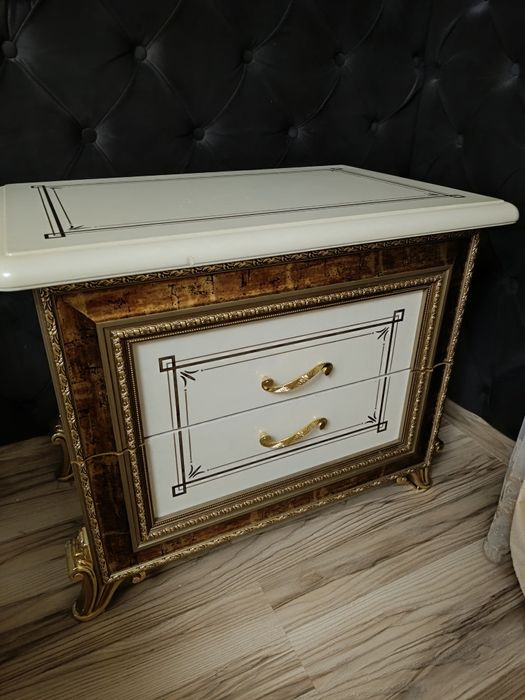 Туалетный столик с тумбами