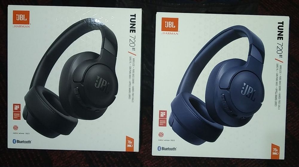 Naushniklar sotiladi