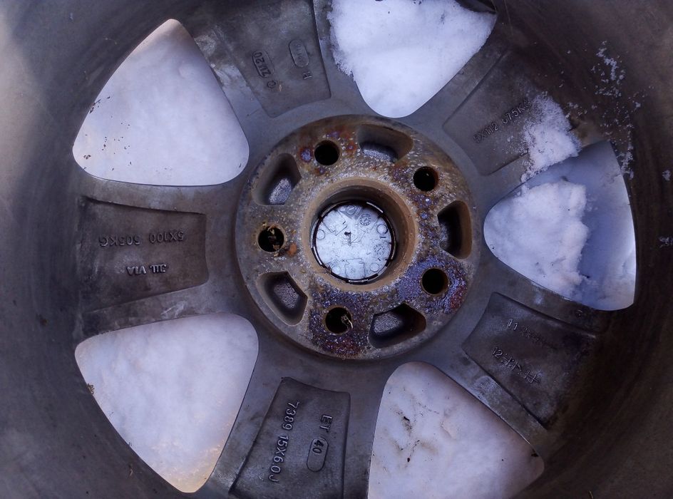 Продам Диски на Фольксваген