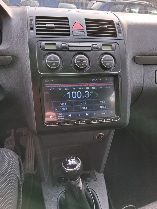 VW Touran 2000 109к.с