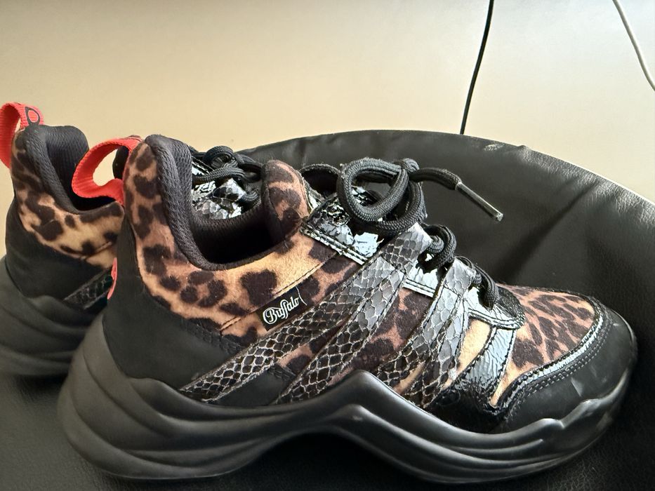 Buffalo сникърси с леопардов принт