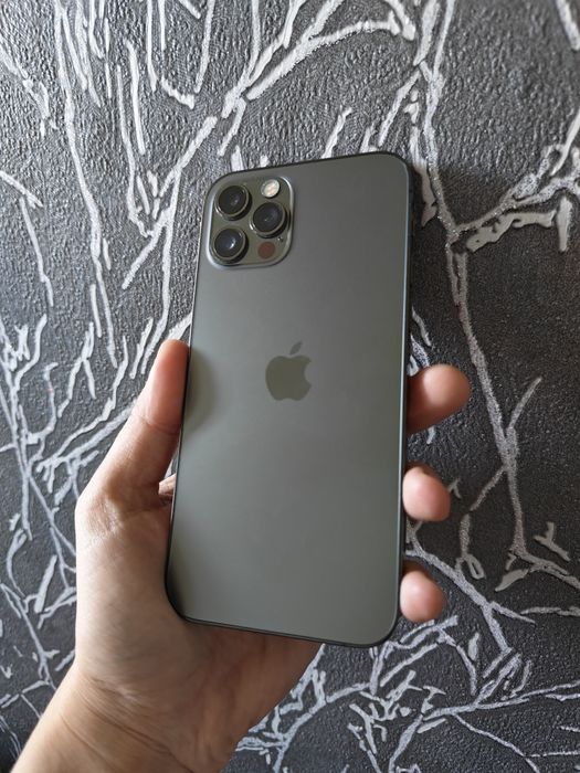 Продам IPhone 12 pro