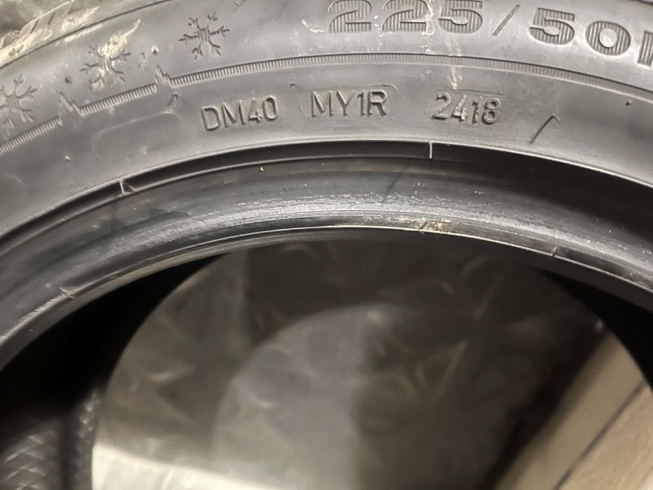 Зимни Гуми 225х50 17